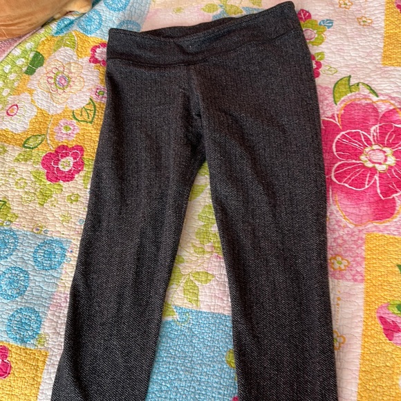Lululemon legging - Picture 1 of 3